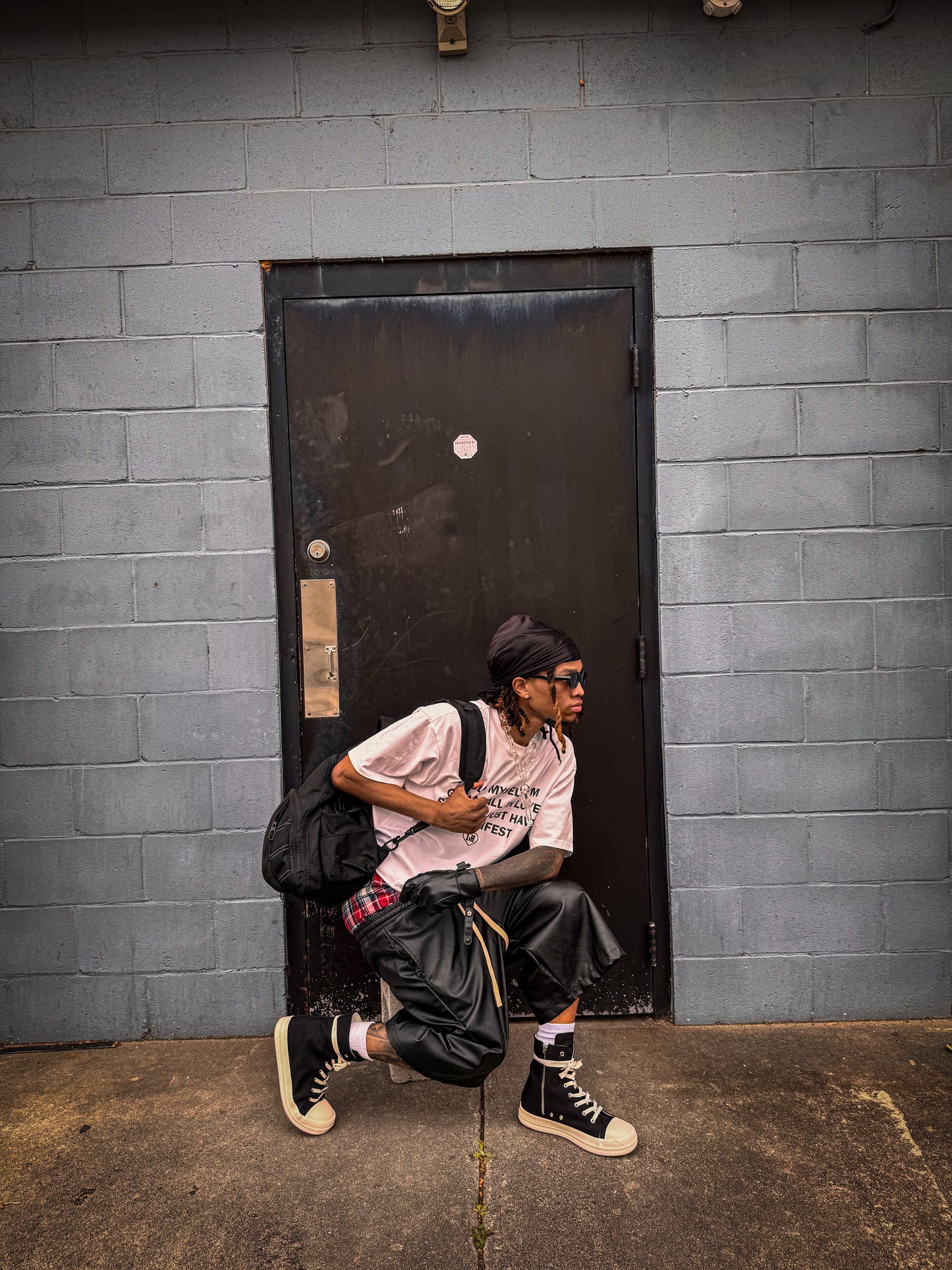 LOVERS HEART QUOTE TEE (WHITE)