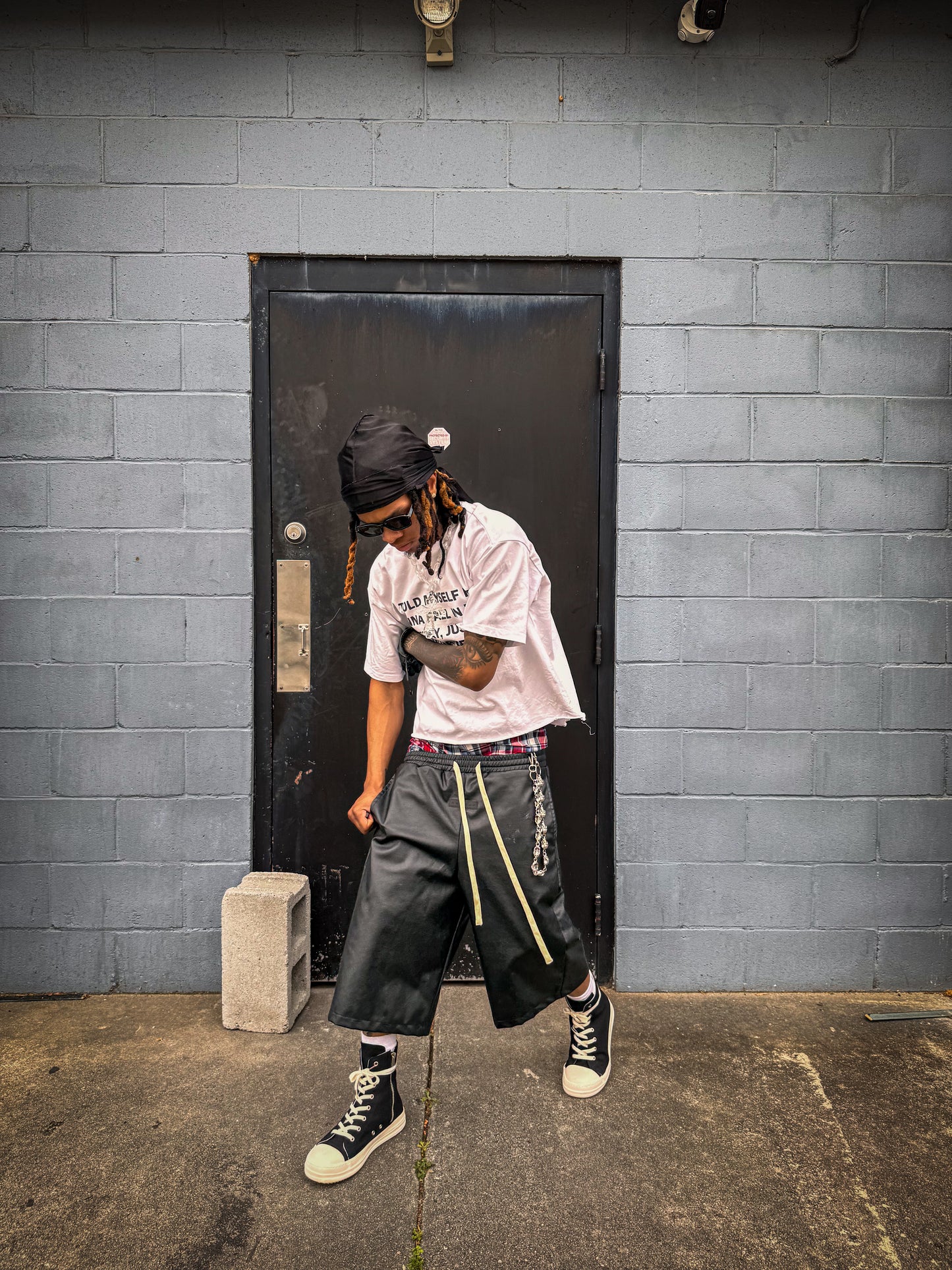 LOVERS HEART QUOTE TEE (WHITE)